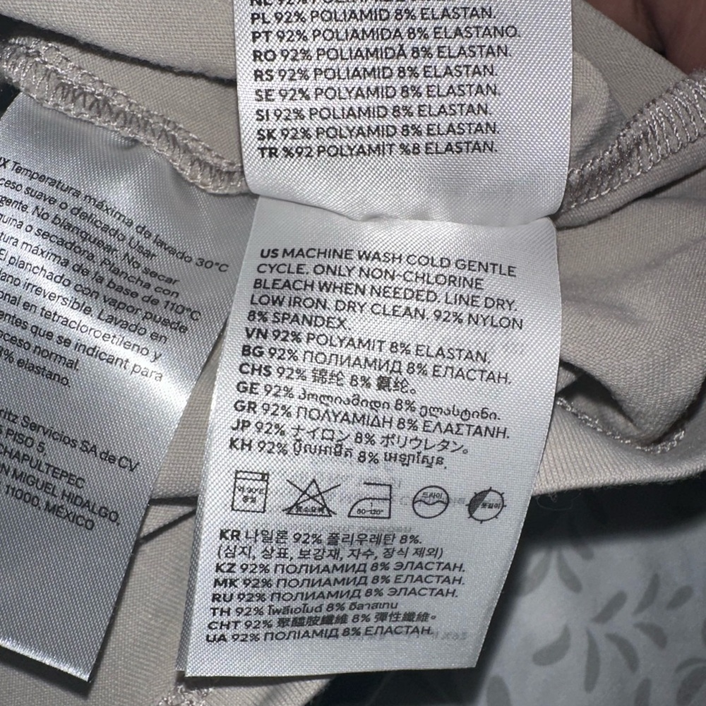 H&M Gray Fitted Short Sleeve T-Shirt - Picture 4 of 4